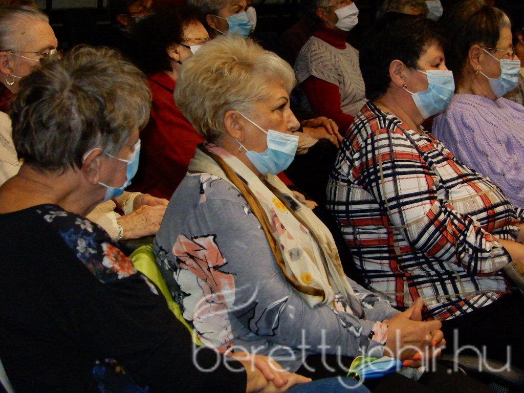 Soltész Rezső koncert az Idősek Napján 44